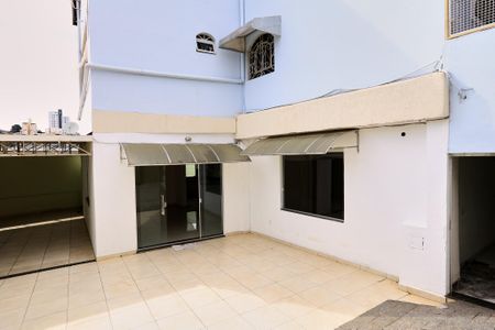 Casa para alugar com 140m², 4 quartos e 5 vagasÁrea externa