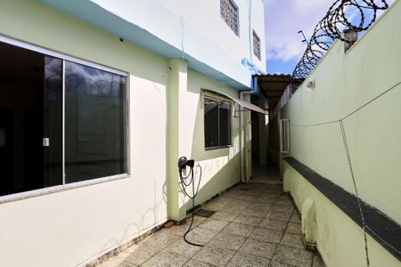 Casa para alugar com 140m², 4 quartos e 5 vagasQuintal