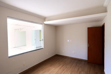 Casa para alugar com 140m², 4 quartos e 5 vagasQuarto
