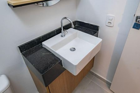 Studio para alugar com 25m², 1 quarto e sem vaga Studio para alugar com 25m², 1 quarto e sem vagaBanheiro