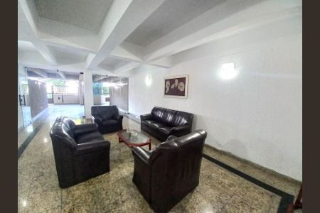 Apartamento para alugar com 100m², 2 quartos e 1 vaga Apartamento para alugar com 100m², 2 quartos e 1 vagaHall de entrada