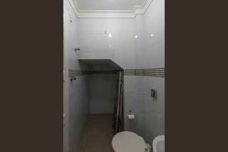 Casa para alugar com 250m², 3 quartos e 1 vaga Casa para alugar com 250m², 3 quartos e 1 vagaGaragem - Banheiro