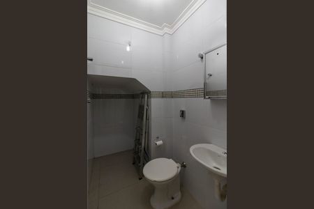 Casa para alugar com 250m², 3 quartos e 1 vaga Casa para alugar com 250m², 3 quartos e 1 vagaGaragem - Banheiro