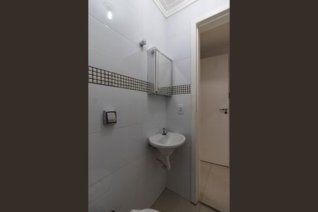 Casa para alugar com 250m², 3 quartos e 1 vaga Casa para alugar com 250m², 3 quartos e 1 vagaGaragem - Banheiro