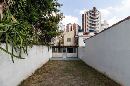 Casa para alugar com 250m², 3 quartos e 1 vaga Casa para alugar com 250m², 3 quartos e 1 vagaQuintal