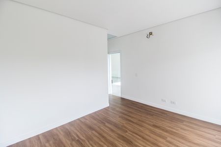 Casa de condomínio à venda com 350m², 4 quartos e 4 vagas Casa de condomínio à venda com 350m², 4 quartos e 4 vagasSuíte 4