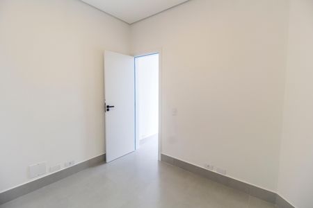 Casa de condomínio à venda com 350m², 4 quartos e 4 vagas Casa de condomínio à venda com 350m², 4 quartos e 4 vagasEscritório