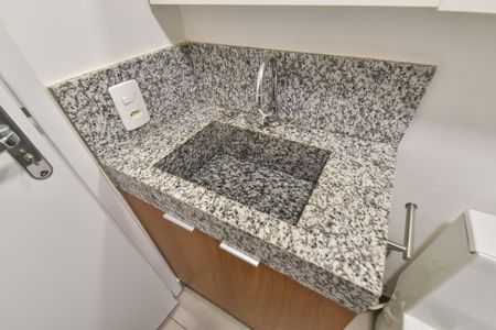 Apartamento para alugar com 36m², 1 quarto e sem vagaBanheiro