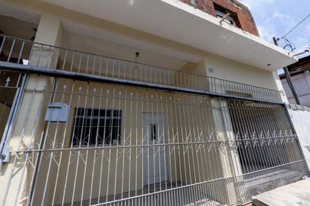 Casa para alugar com 102m², 3 quartos e 1 vagaFachada