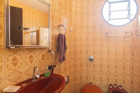 Casa à venda com 127m², 4 quartos e 3 vagasBanheiro