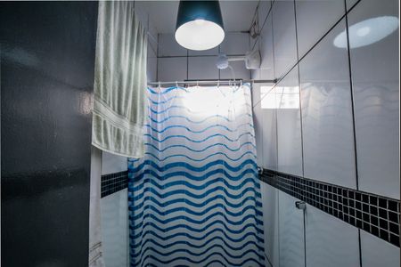 Banheiro de casa para alugar com 1 quarto, 32m² em Vila Marina, Santo André