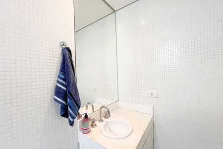 Apartamento para alugar com 70m², 2 quartos e 2 vagasBanheiro