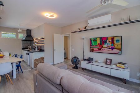 Sala de apartamento para alugar com 2 quartos, 70m² em Rio Branco, Porto Alegre