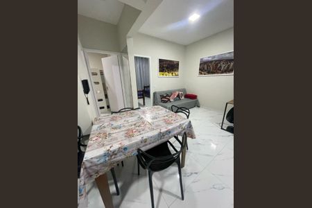 Sala de apartamento à venda com 1 quarto, 90m² em Icaraí, Niterói