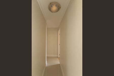 Apartamento à venda com 130m², 3 quartos e 4 vagas Apartamento à venda com 130m², 3 quartos e 4 vagasCorredor