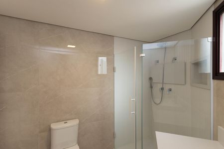 Apartamento à venda com 130m², 3 quartos e 4 vagas Apartamento à venda com 130m², 3 quartos e 4 vagasBanheiro da Suíte 3