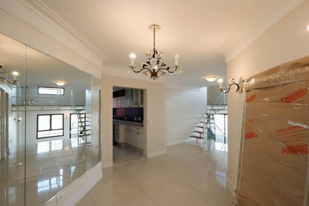 Apartamento à venda com 130m², 3 quartos e 4 vagas Apartamento à venda com 130m², 3 quartos e 4 vagasSala