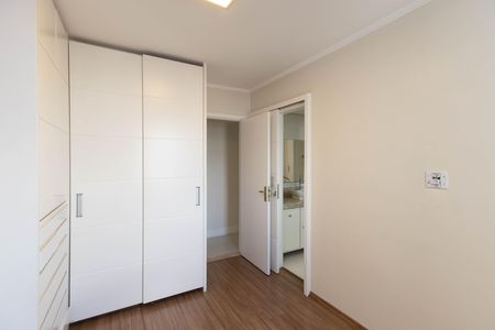 Apartamento à venda com 130m², 3 quartos e 4 vagas Apartamento à venda com 130m², 3 quartos e 4 vagasSuíte 2