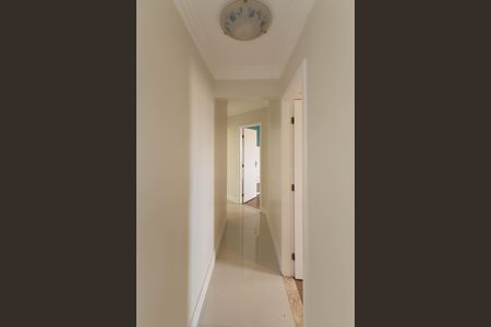 Apartamento à venda com 130m², 3 quartos e 4 vagas Apartamento à venda com 130m², 3 quartos e 4 vagasCorredor