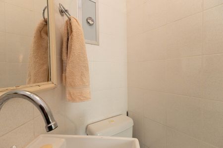 Apartamento à venda com 130m², 3 quartos e 4 vagas Apartamento à venda com 130m², 3 quartos e 4 vagasBanheiro 4