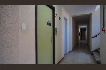 Apartamento à venda com 57m², 1 quarto e sem vagaElevador 