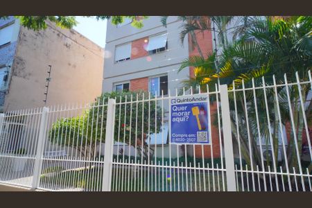 Apartamento à venda com 57m², 1 quarto e sem vagaPlaca e fachada 