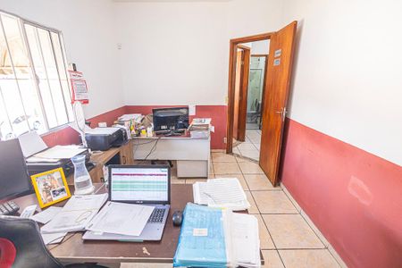 quarto 2 de casa à venda com 2 quartos, 90m² em Santa Cruz, Belo Horizonte