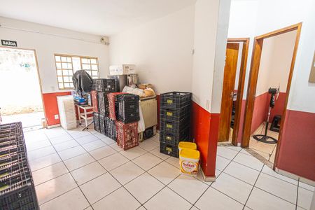 sala de casa à venda com 2 quartos, 90m² em Santa Cruz, Belo Horizonte