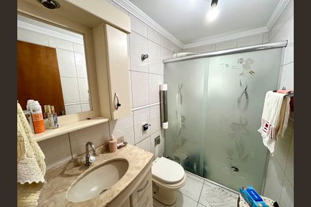 Casa à venda com 160m², 3 quartos e 2 vagas Casa à venda com 160m², 3 quartos e 2 vagasBanheiro 1