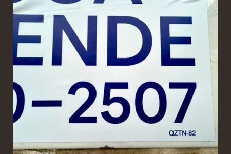 Casa à venda com 160m², 3 quartos e 2 vagas Casa à venda com 160m², 3 quartos e 2 vagasCódigo da placa QZTN-82