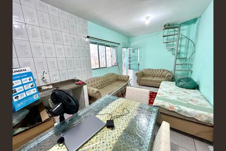 Casa à venda com 160m², 3 quartos e 2 vagas Casa à venda com 160m², 3 quartos e 2 vagasCozinha 1