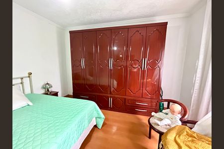 Casa à venda com 160m², 3 quartos e 2 vagas Casa à venda com 160m², 3 quartos e 2 vagasQuarto 1