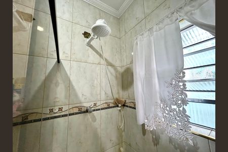 Casa à venda com 160m², 3 quartos e 2 vagas Casa à venda com 160m², 3 quartos e 2 vagasBanheiro 2