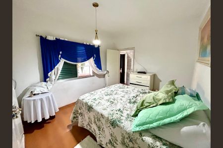 Casa à venda com 160m², 3 quartos e 2 vagas Casa à venda com 160m², 3 quartos e 2 vagasQuarto Suíte