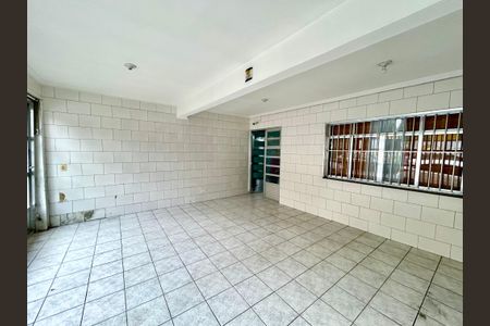 Casa à venda com 160m², 3 quartos e 2 vagas Casa à venda com 160m², 3 quartos e 2 vagasGaragem