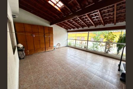 Casa à venda com 160m², 3 quartos e 2 vagas Casa à venda com 160m², 3 quartos e 2 vagasVaranda da Suíte