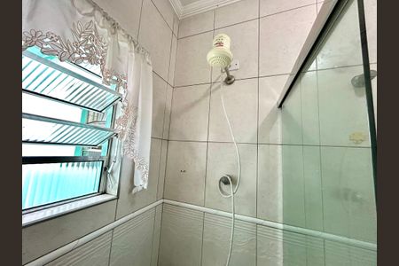 Casa à venda com 160m², 3 quartos e 2 vagas Casa à venda com 160m², 3 quartos e 2 vagasBanheiro da Suíte