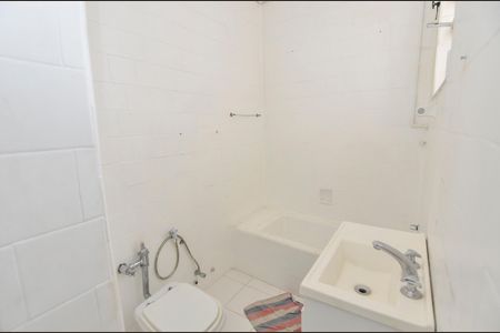 Apartamento à venda com 70m², 2 quartos e sem vaga Apartamento à venda com 70m², 2 quartos e sem vagaBanheiro