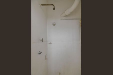 Apartamento à venda com 70m², 2 quartos e sem vaga Apartamento à venda com 70m², 2 quartos e sem vagaBanheiro de Serviço
