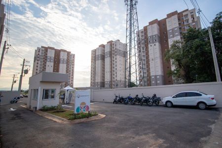 Apartamento para alugar com 46m², 2 quartos e 1 vaga Apartamento para alugar com 46m², 2 quartos e 1 vagaFachada e portaria