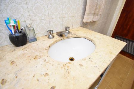 Apartamento à venda com 96m², 2 quartos e sem vagabanheiro