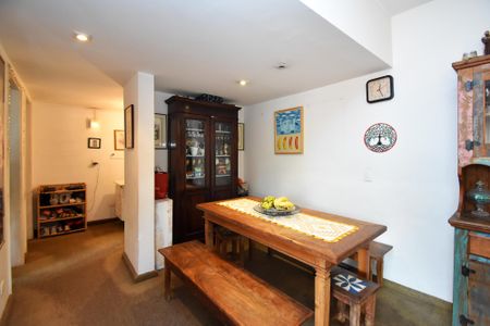 Apartamento à venda com 96m², 2 quartos e sem vagaSala de jantar