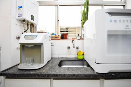 Apartamento à venda com 96m², 2 quartos e sem vagalavanderia