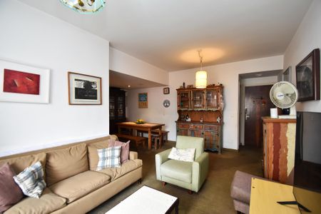 Apartamento à venda com 96m², 2 quartos e sem vagaSala de estar