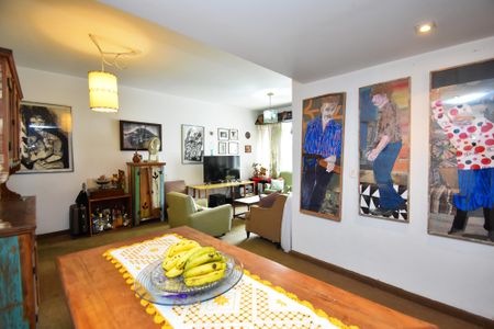 Apartamento à venda com 96m², 2 quartos e sem vagaSala de jantar