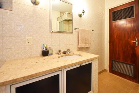 Apartamento à venda com 96m², 2 quartos e sem vagabanheiro