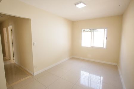 Casa à venda com 160m², 3 quartos e 5 vagasSala