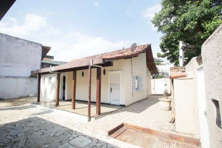 Casa à venda com 160m², 3 quartos e 5 vagasFrente da Casa