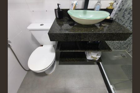 Apartamento à venda com 50m², 2 quartos e 1 vagaBanheiro Social