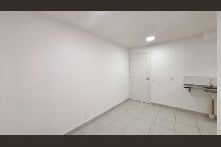 Sala de apartamento para alugar com 2 quartos, 33m² em Parque Industrial Tomas Edson, São Paulo